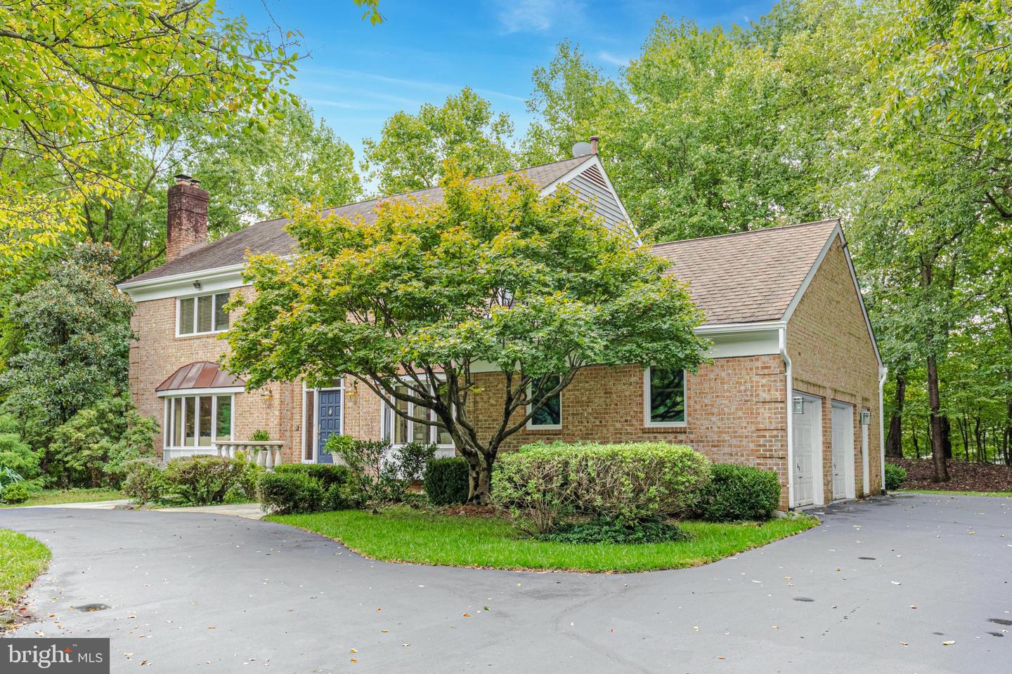 9225 Vendome DRIVE