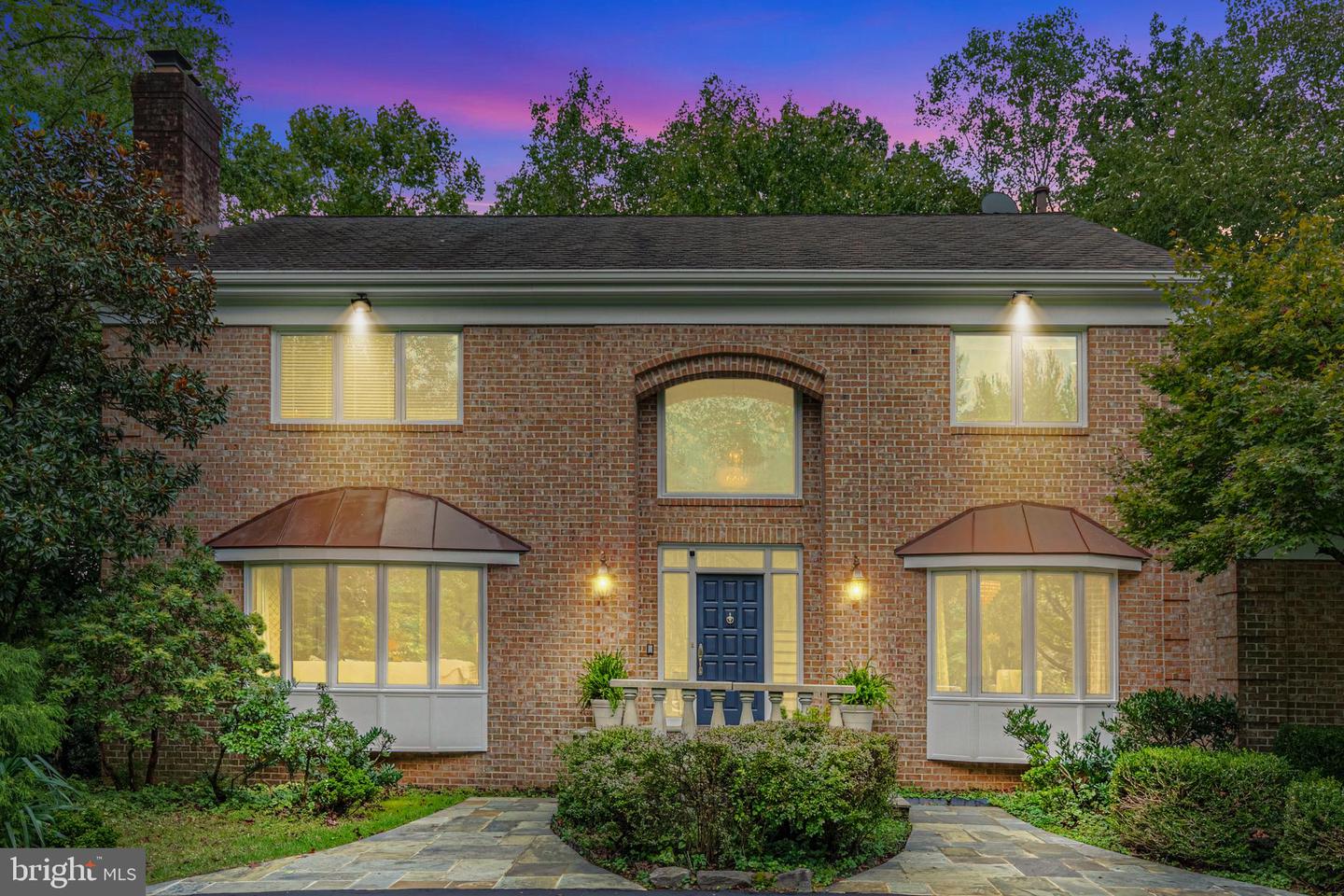 9225 Vendome DRIVE