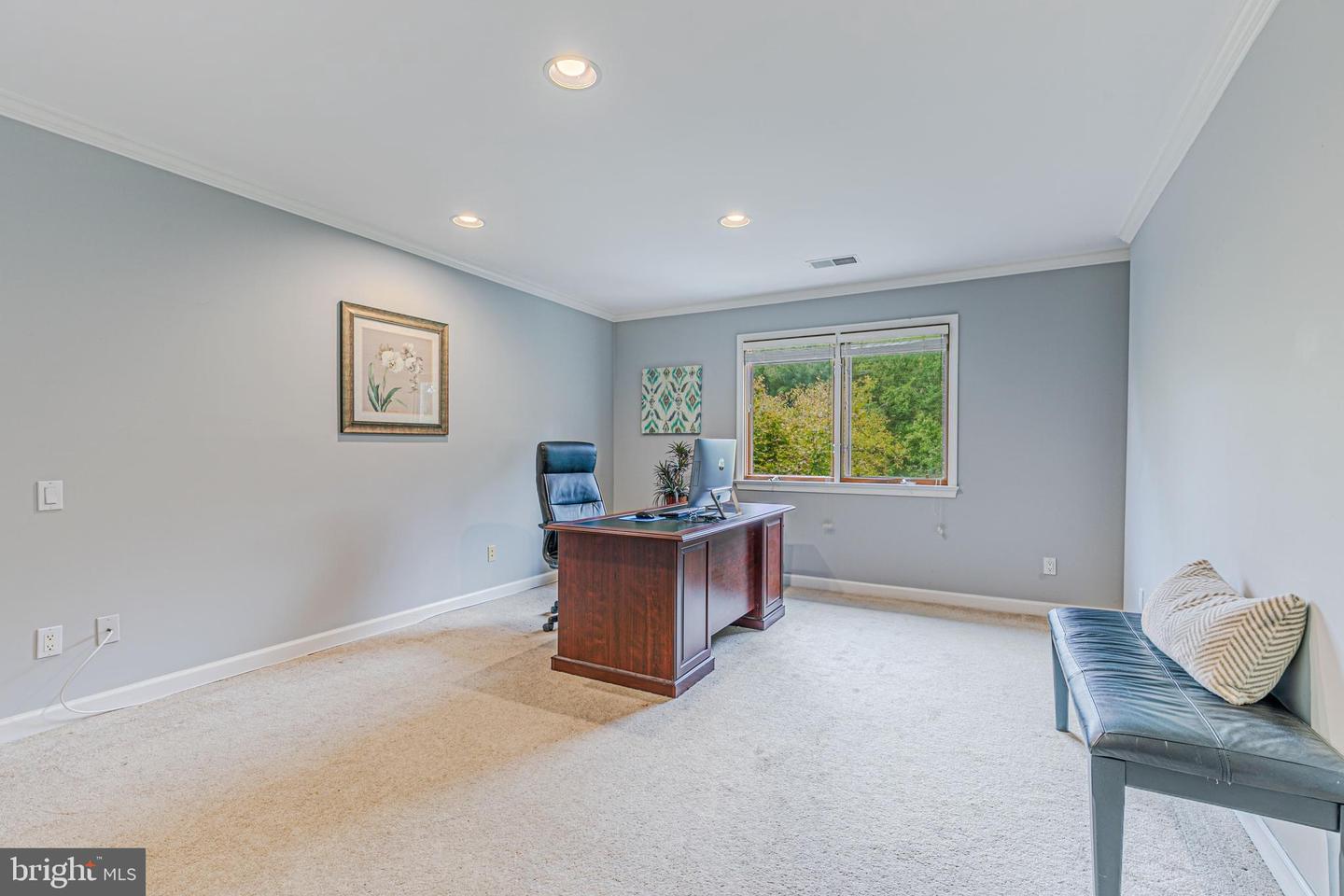9225 Vendome DRIVE