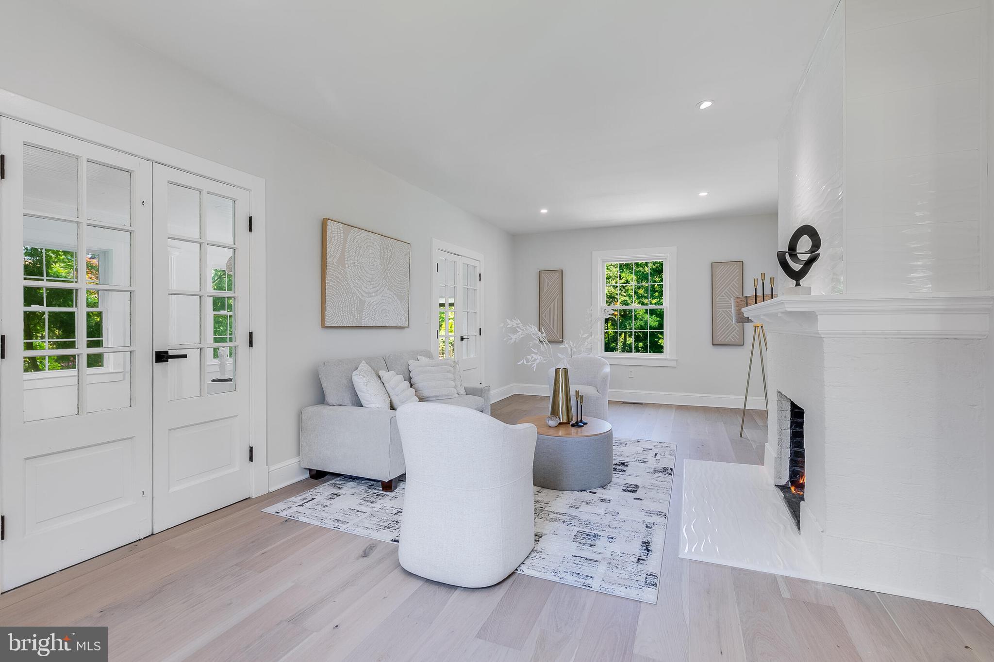 6818 Connecticut Ave