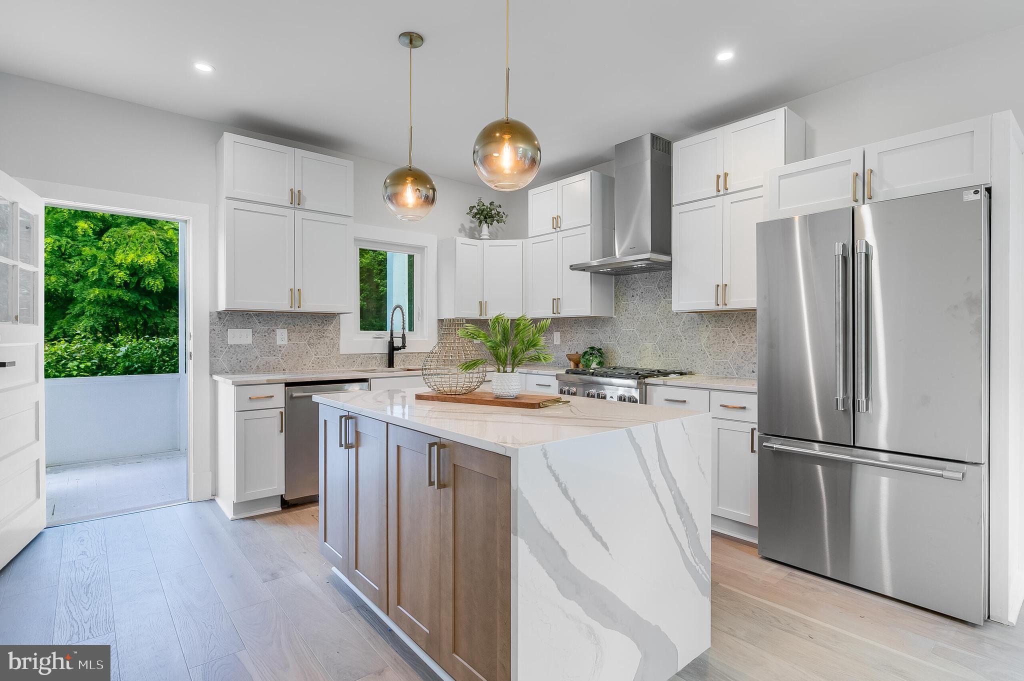 6818 CONNECTICUT AVENUE