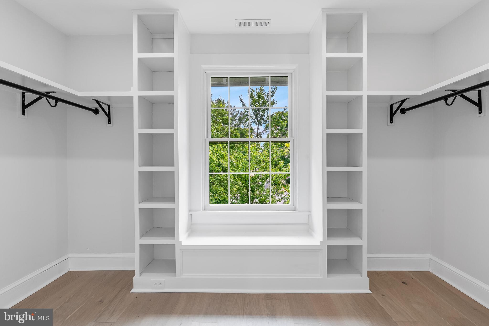 6818 CONNECTICUT AVENUE