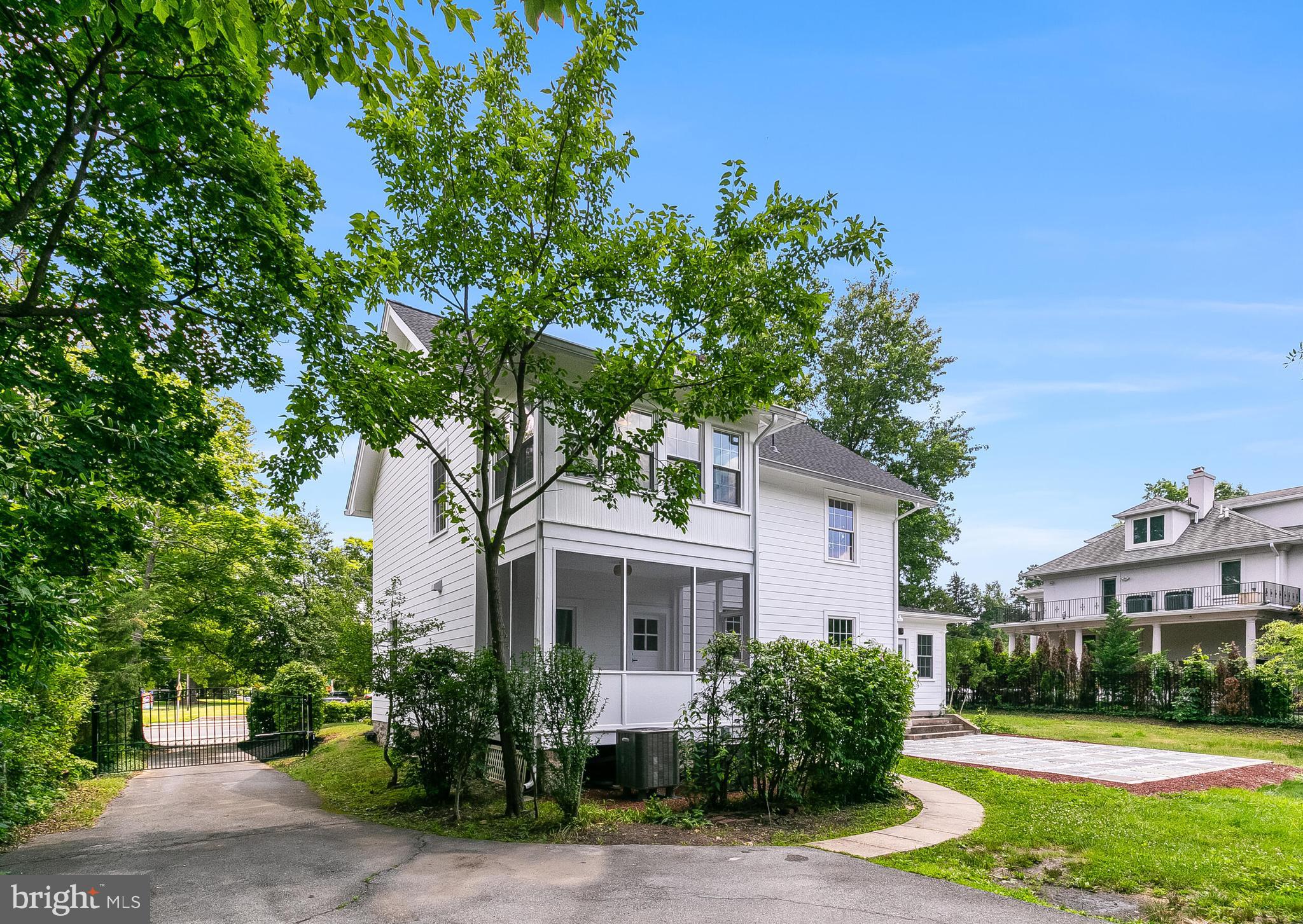 6818 CONNECTICUT AVENUE