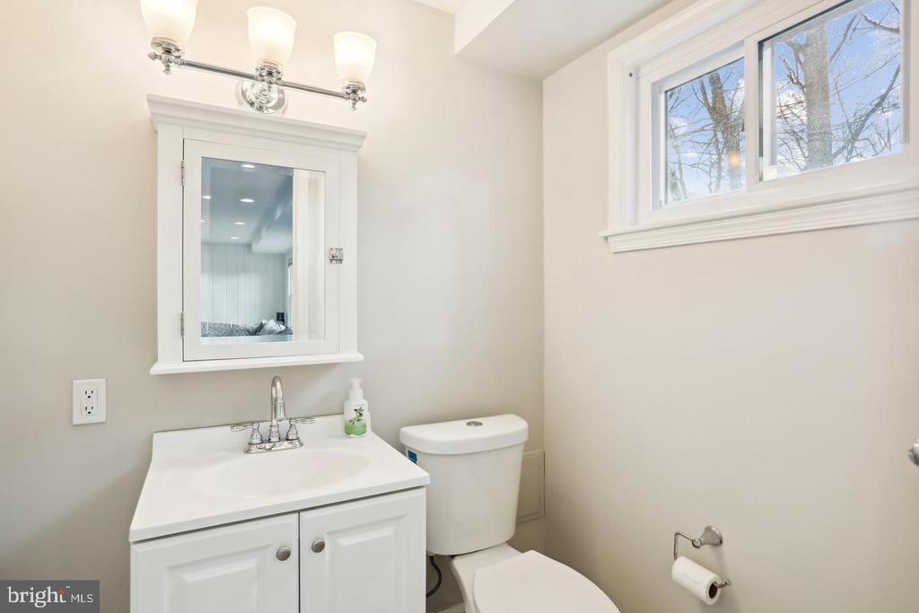 7832 FULBRIGHT COURT