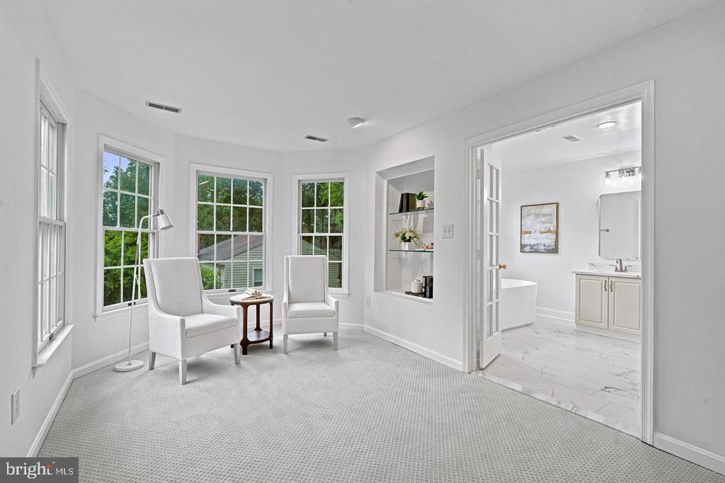 3009 WINDY KNOLL COURT