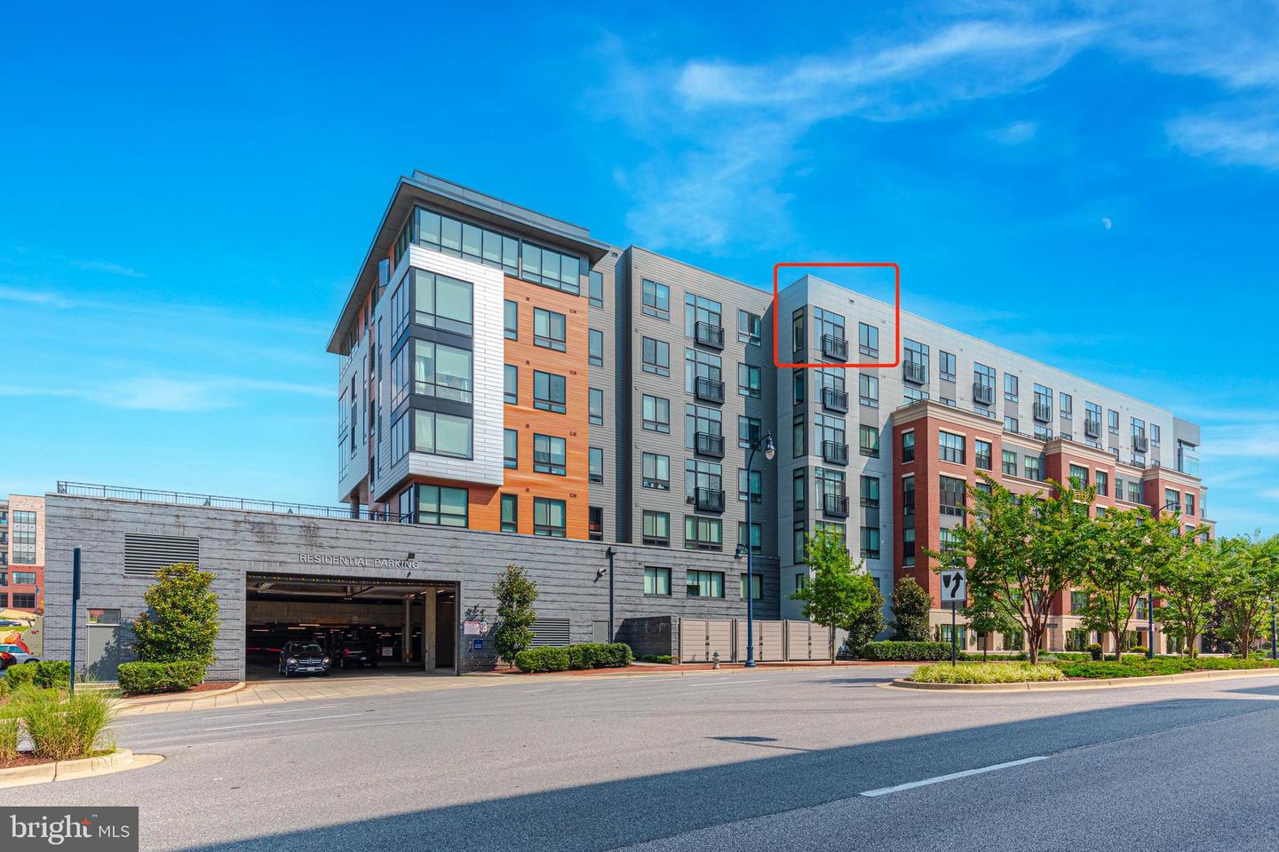 145 RIVERHAVEN DRIVE Unit: 537