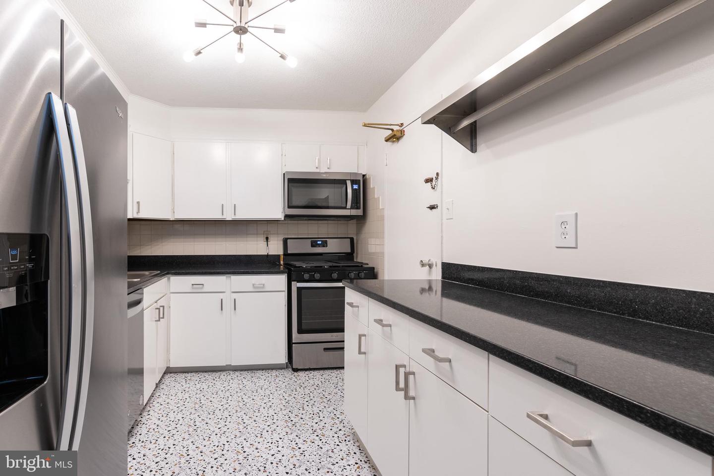 1300 ARMY NAVY DRIVE Unit: 217