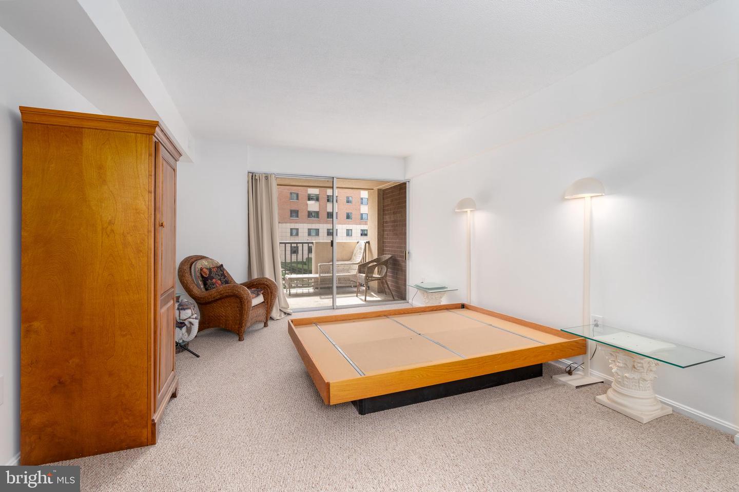 1300 ARMY NAVY DRIVE Unit: 217