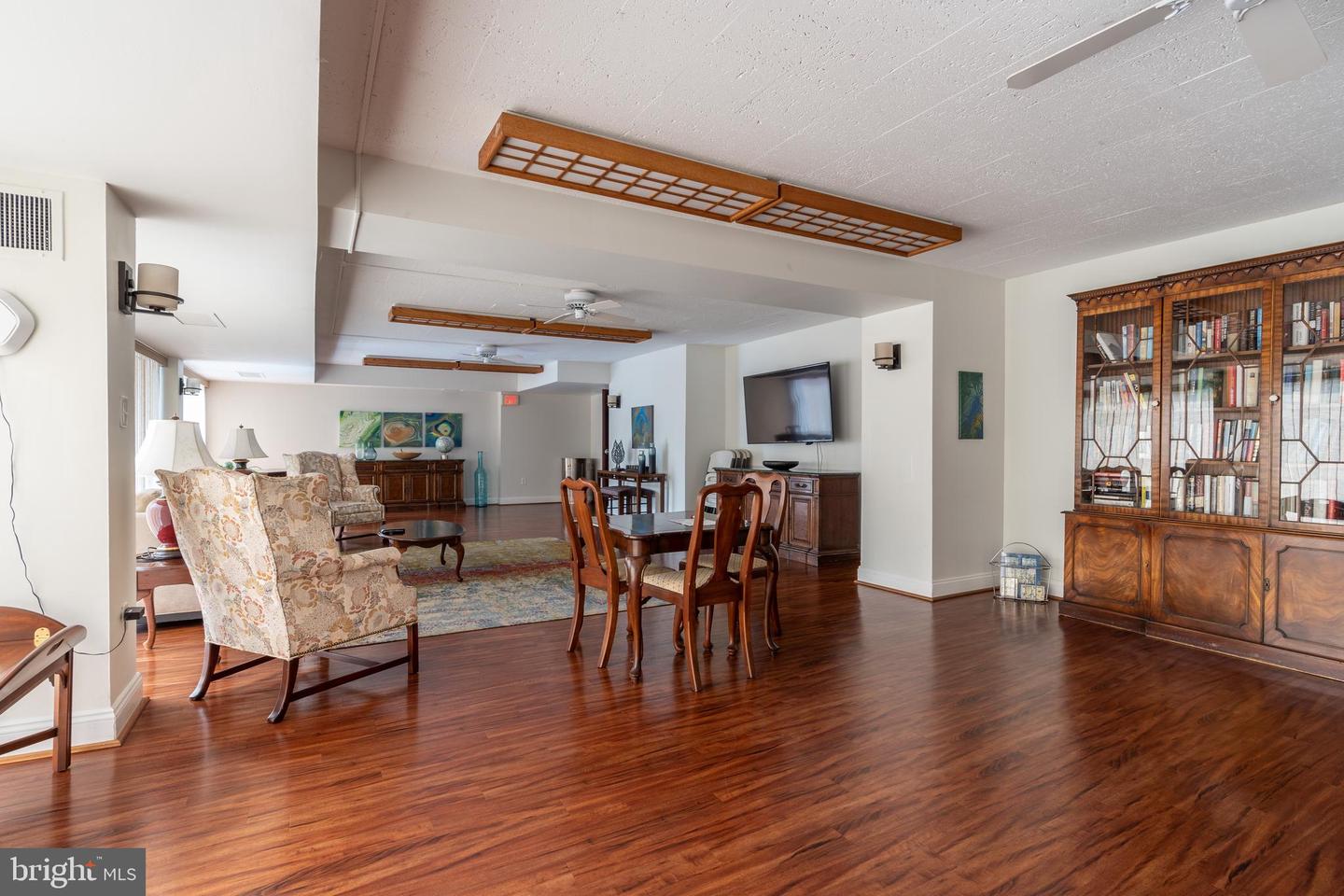 1300 ARMY NAVY DRIVE Unit: 217