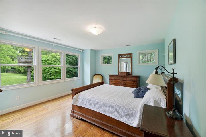 5613 34TH STREET N