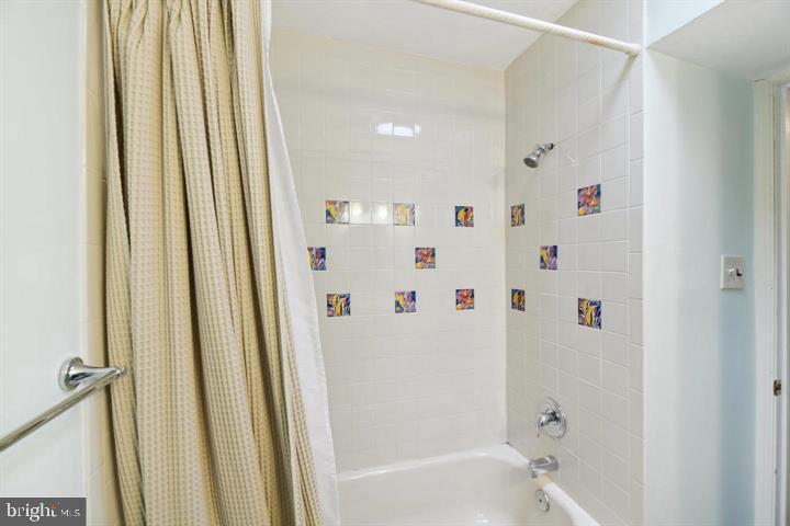 5613 34TH STREET N