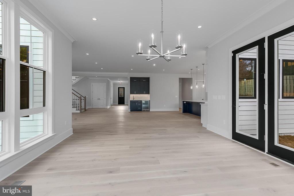 5613 34TH STREET N