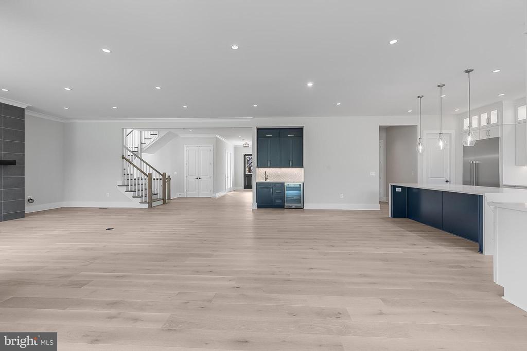 5613 34TH STREET N