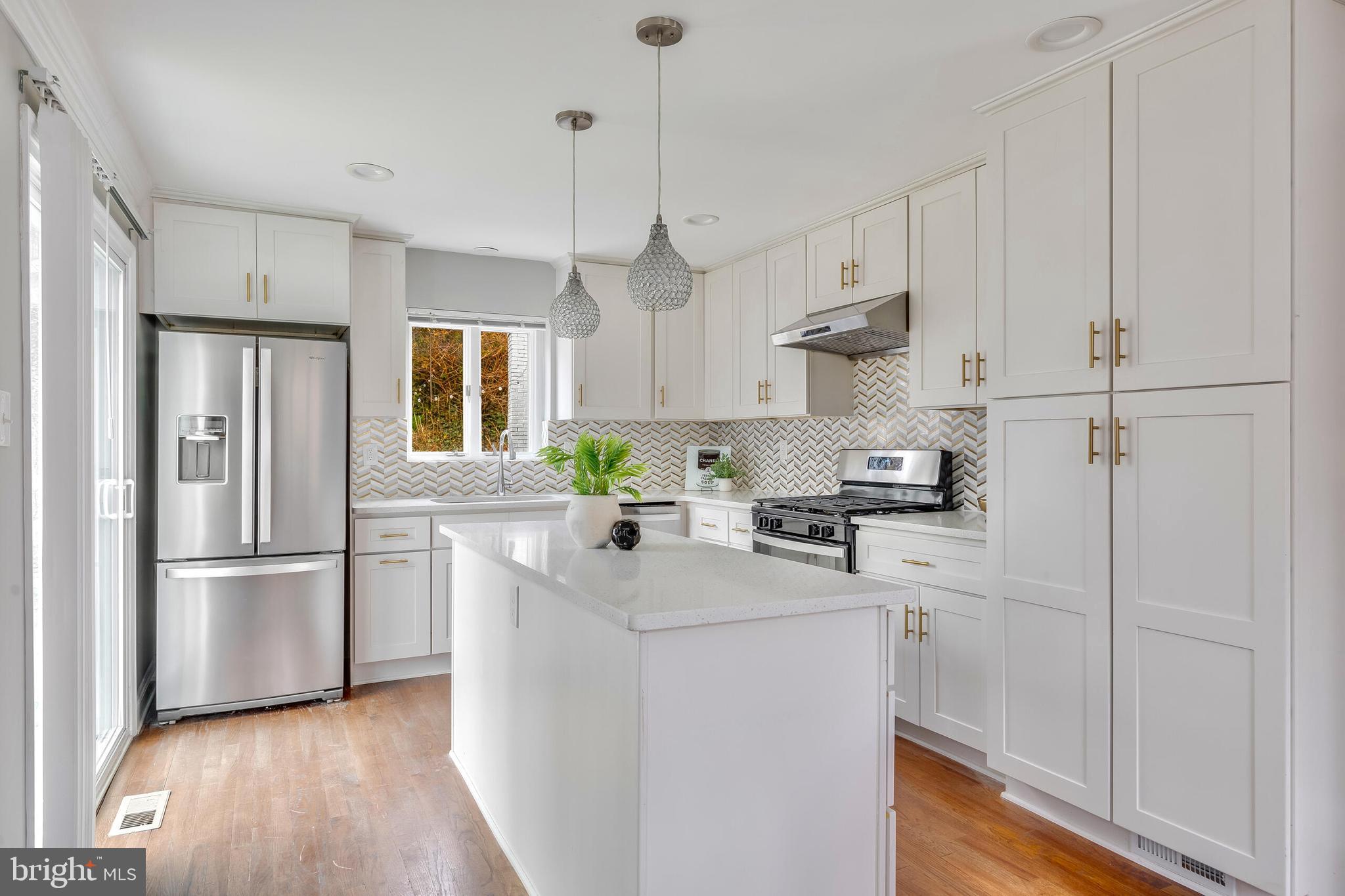 2400 S ARLINGTON RIDGE ROAD