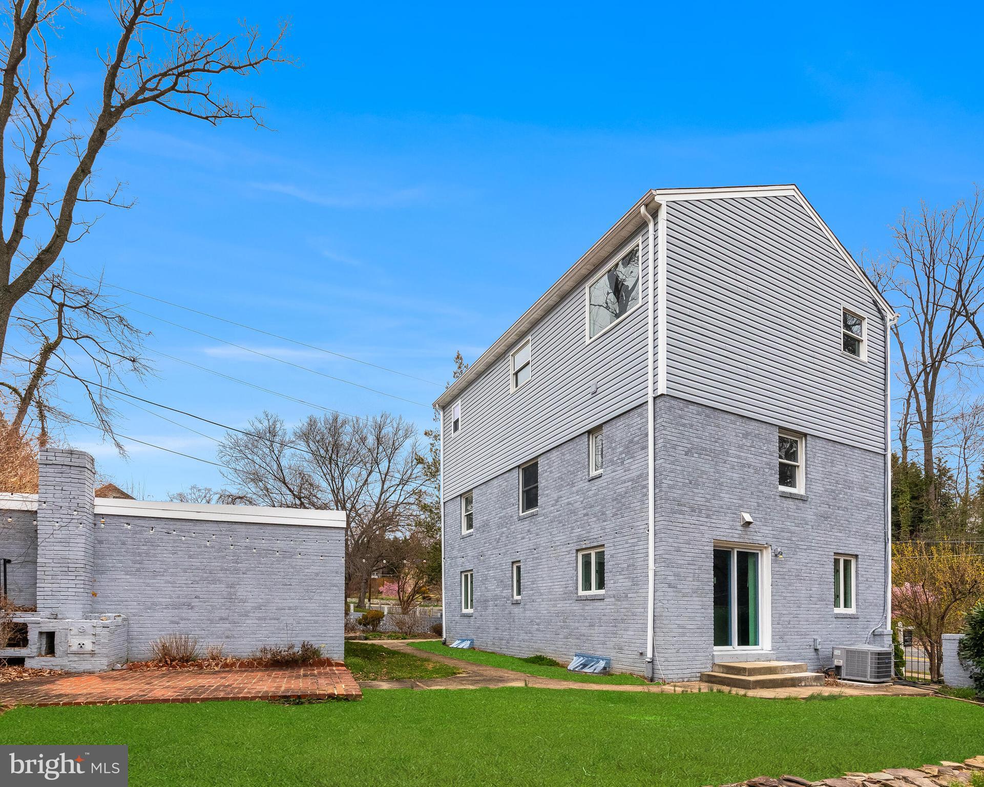 2400 S ARLINGTON RIDGE ROAD