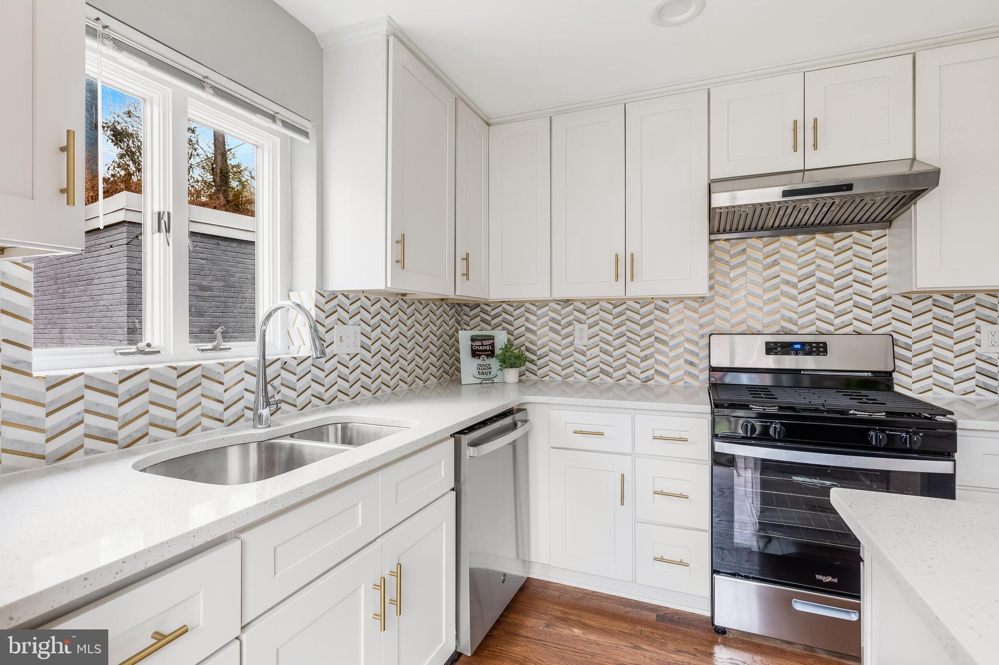 2400 S ARLINGTON RIDGE ROAD