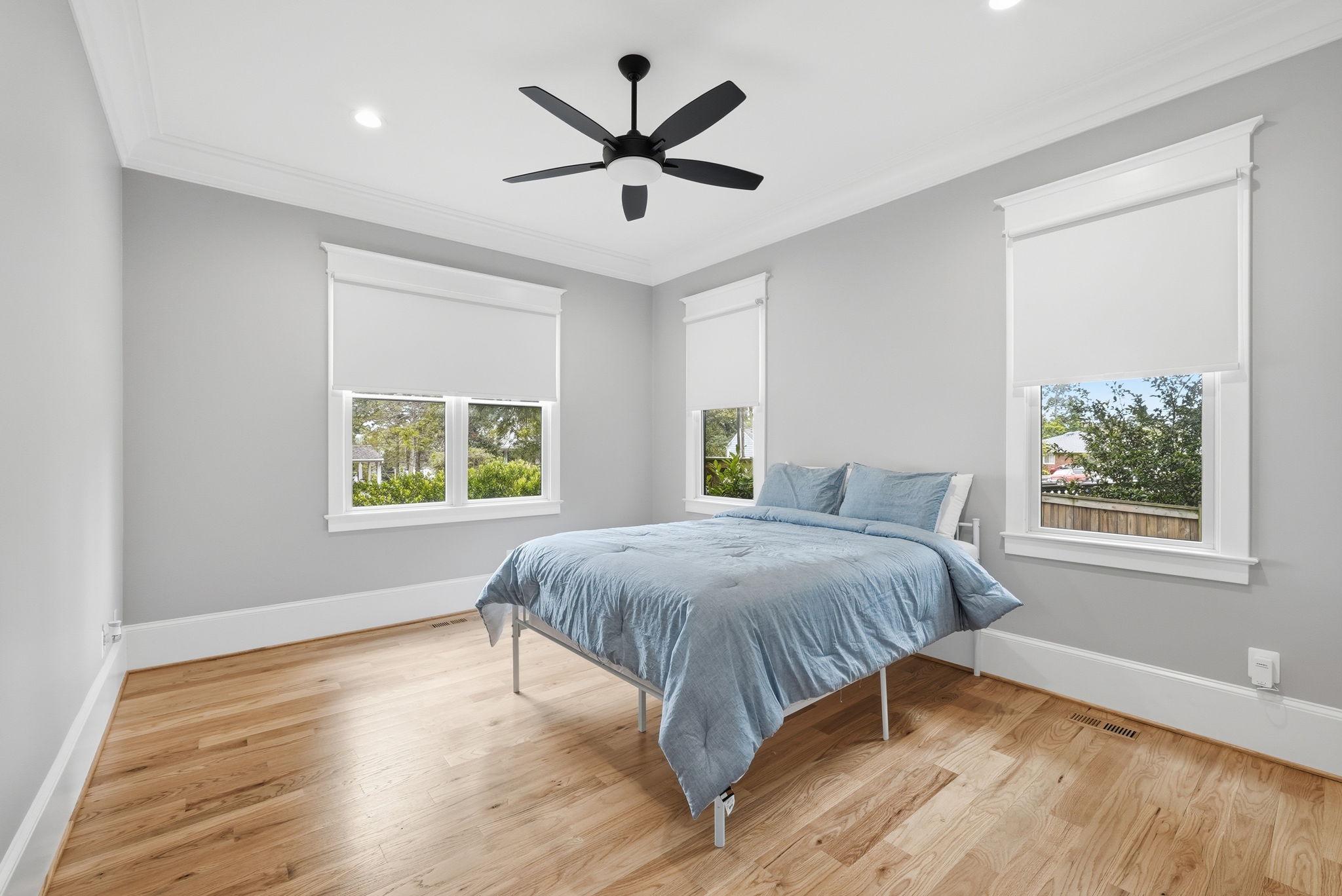 6717 31ST STREET N
