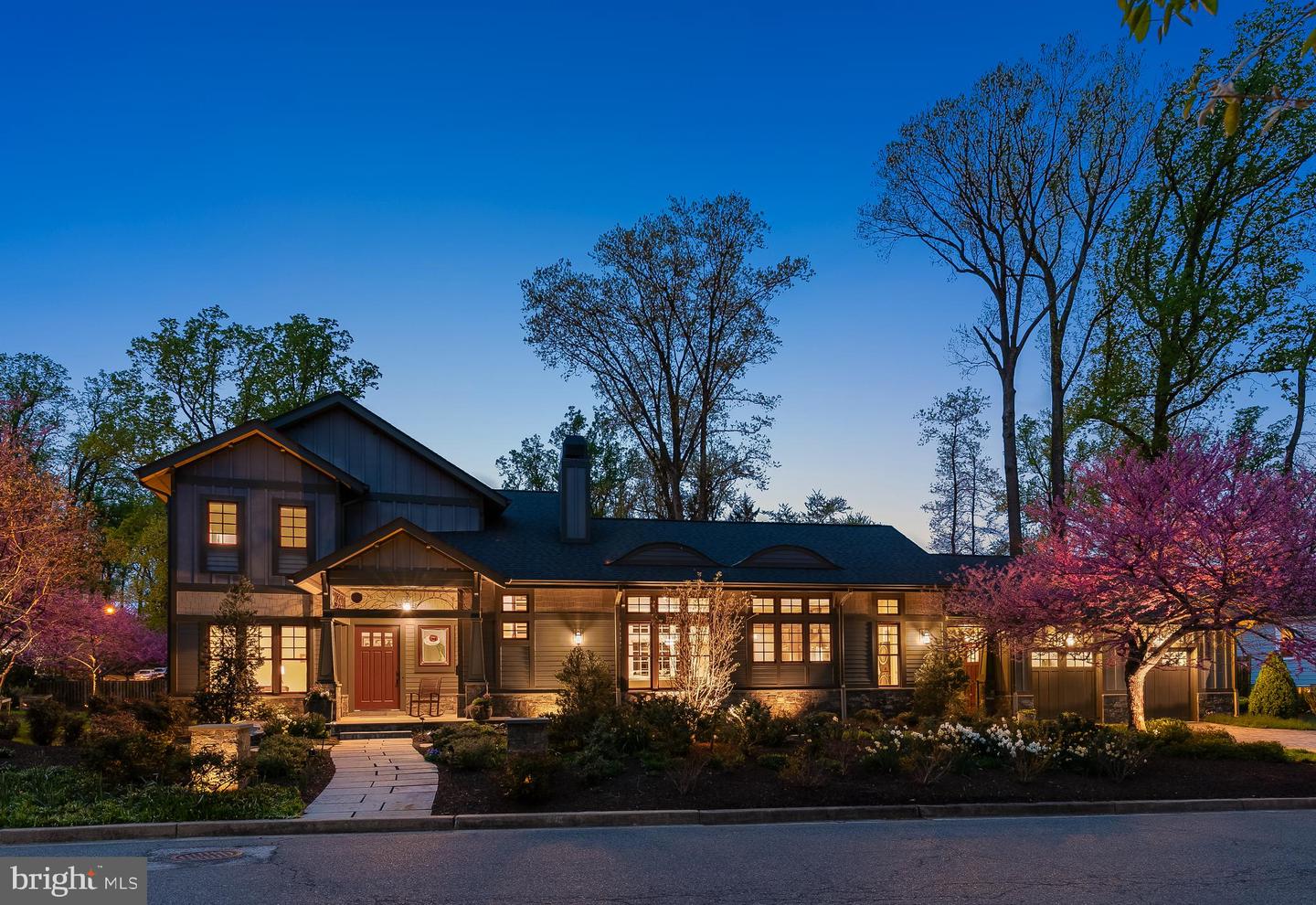 608 Timber Ln