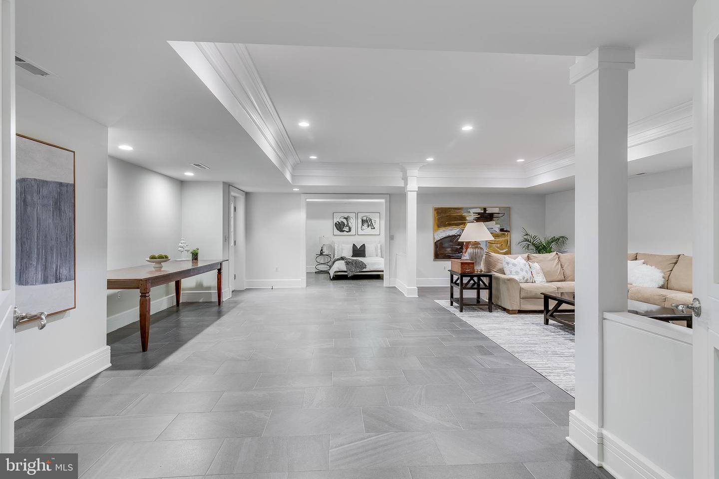 608 Timber Ln