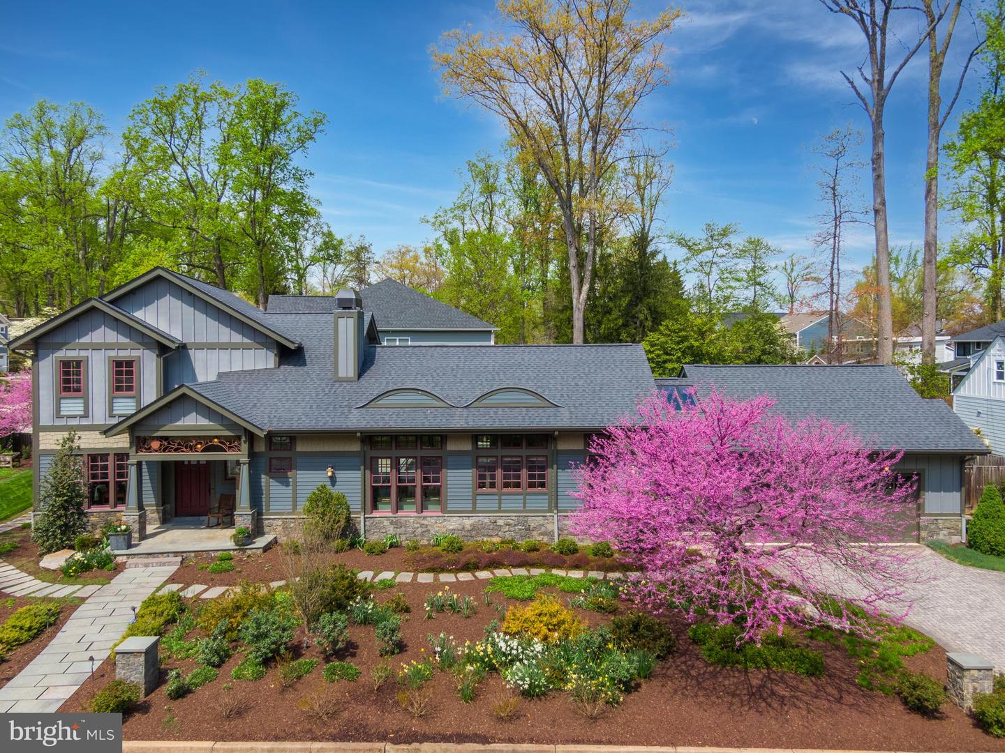 608 Timber Ln
