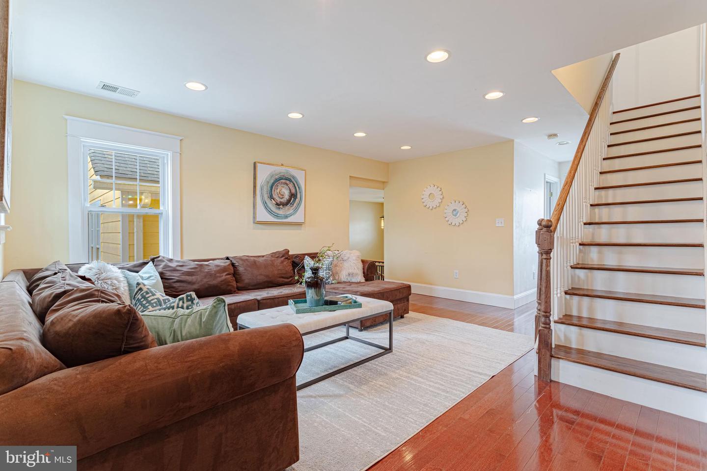 6908 ELM STREET