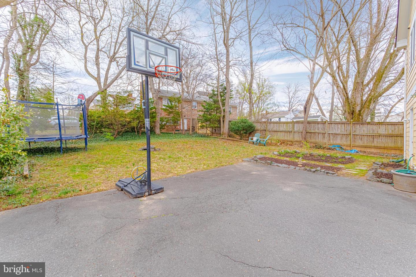 6908 ELM STREET