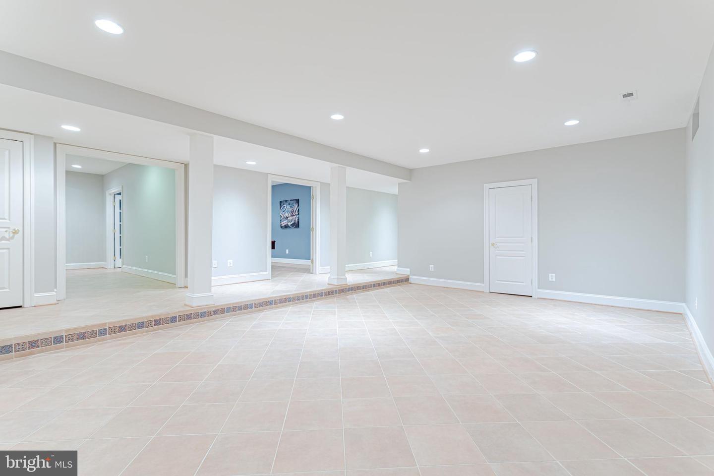 8503 STONY POINT COURT