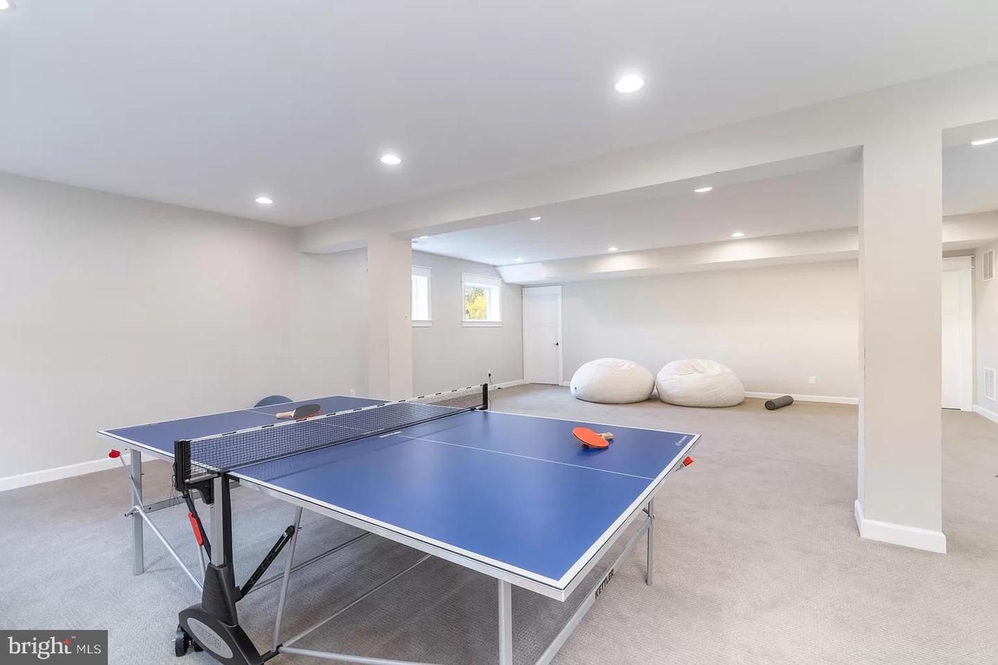 7106 THRASHER ROAD