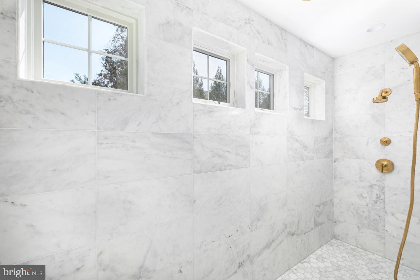 6033 Corland Ct