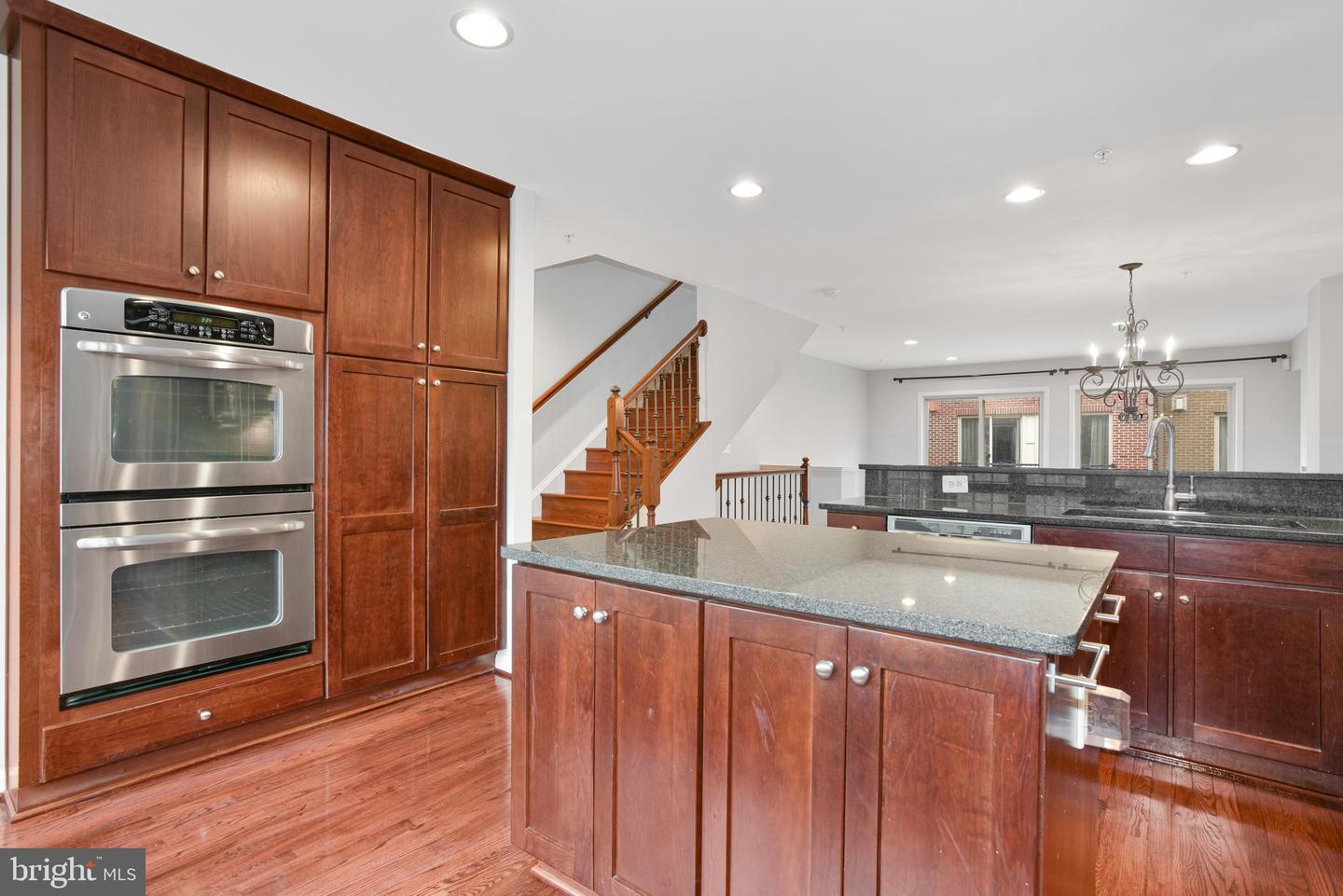 9696 CEDAR FARM CIRCLE