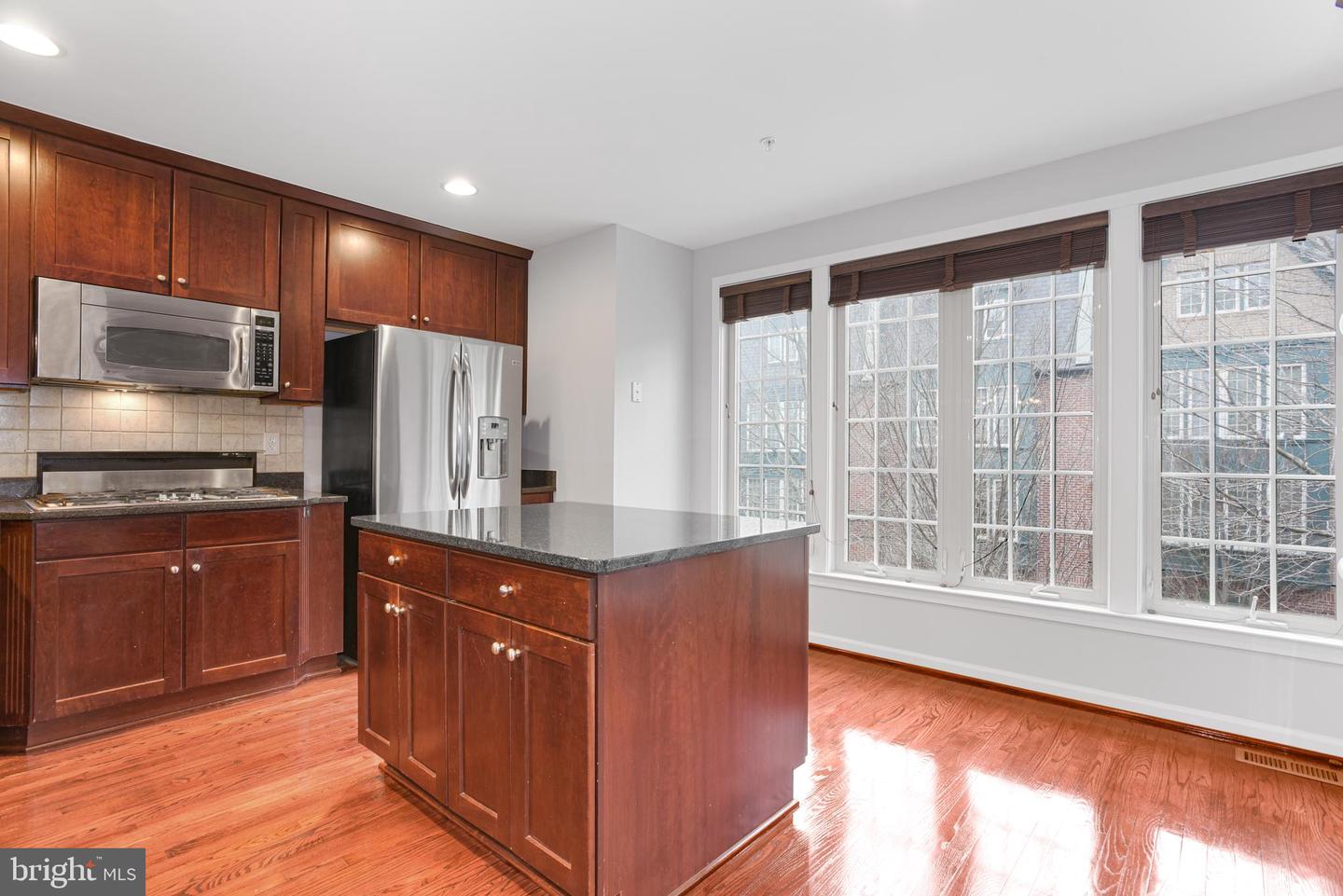 9696 CEDAR FARM CIRCLE