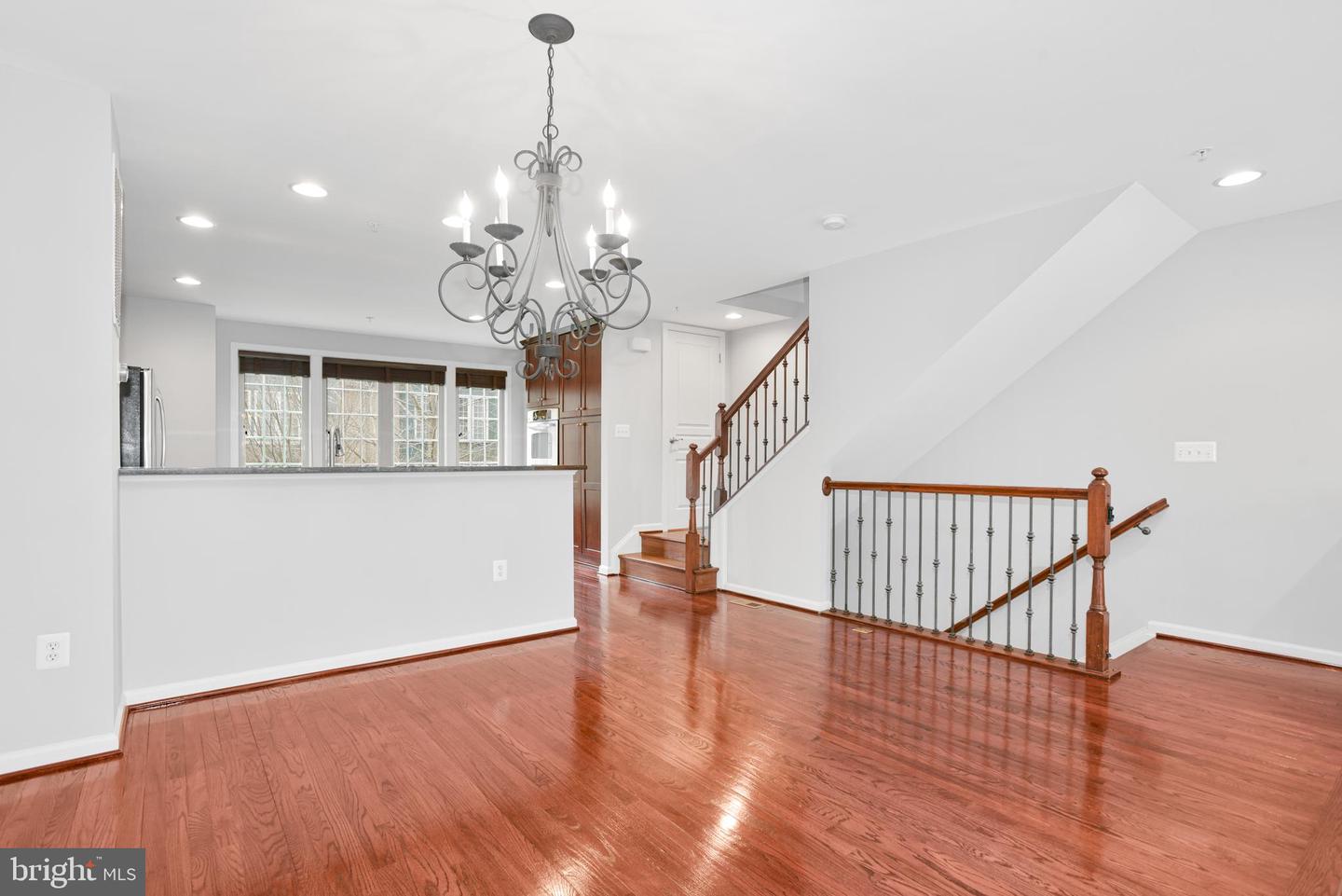 9696 CEDAR FARM CIRCLE