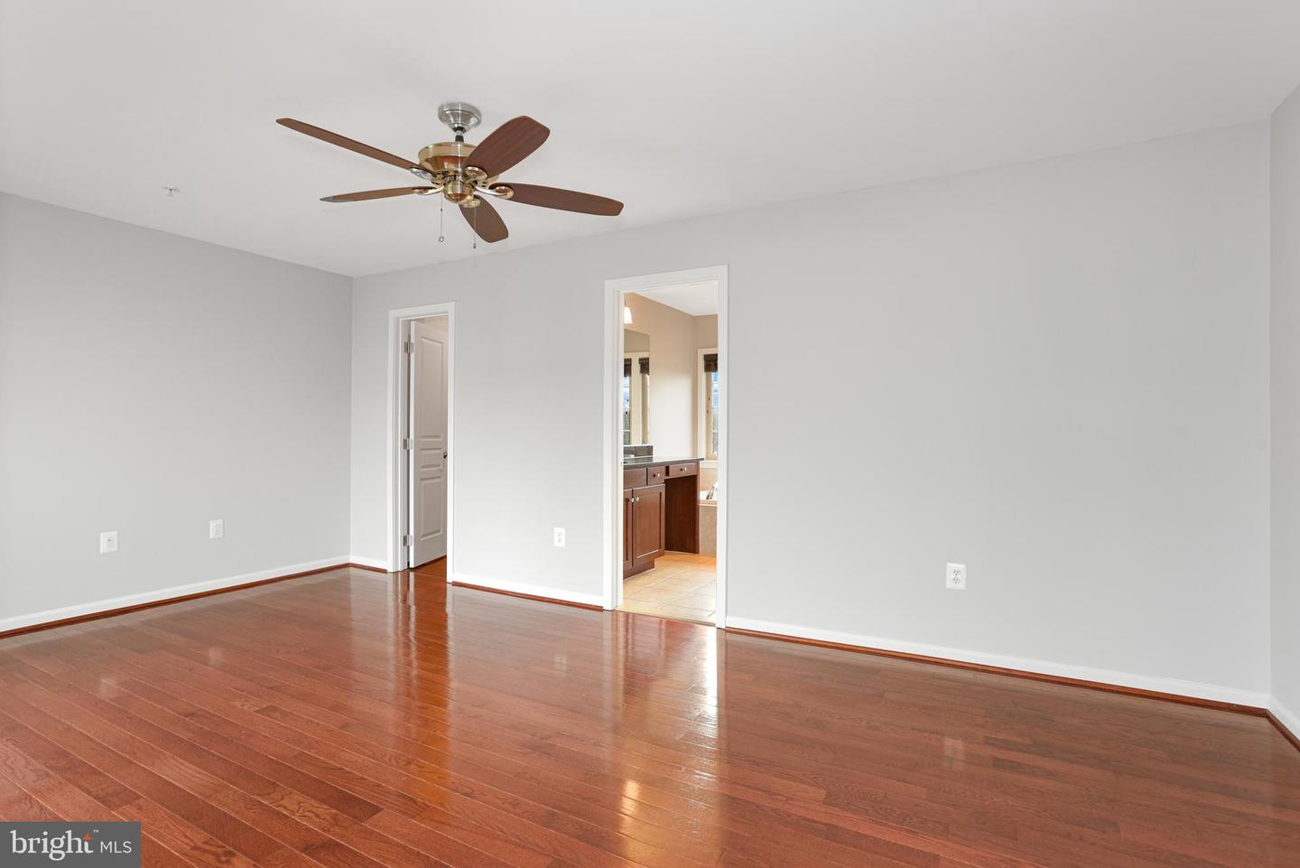 9696 CEDAR FARM CIRCLE