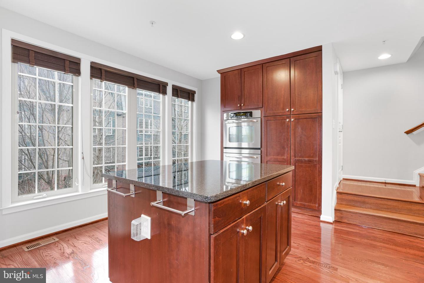 9696 CEDAR FARM CIRCLE