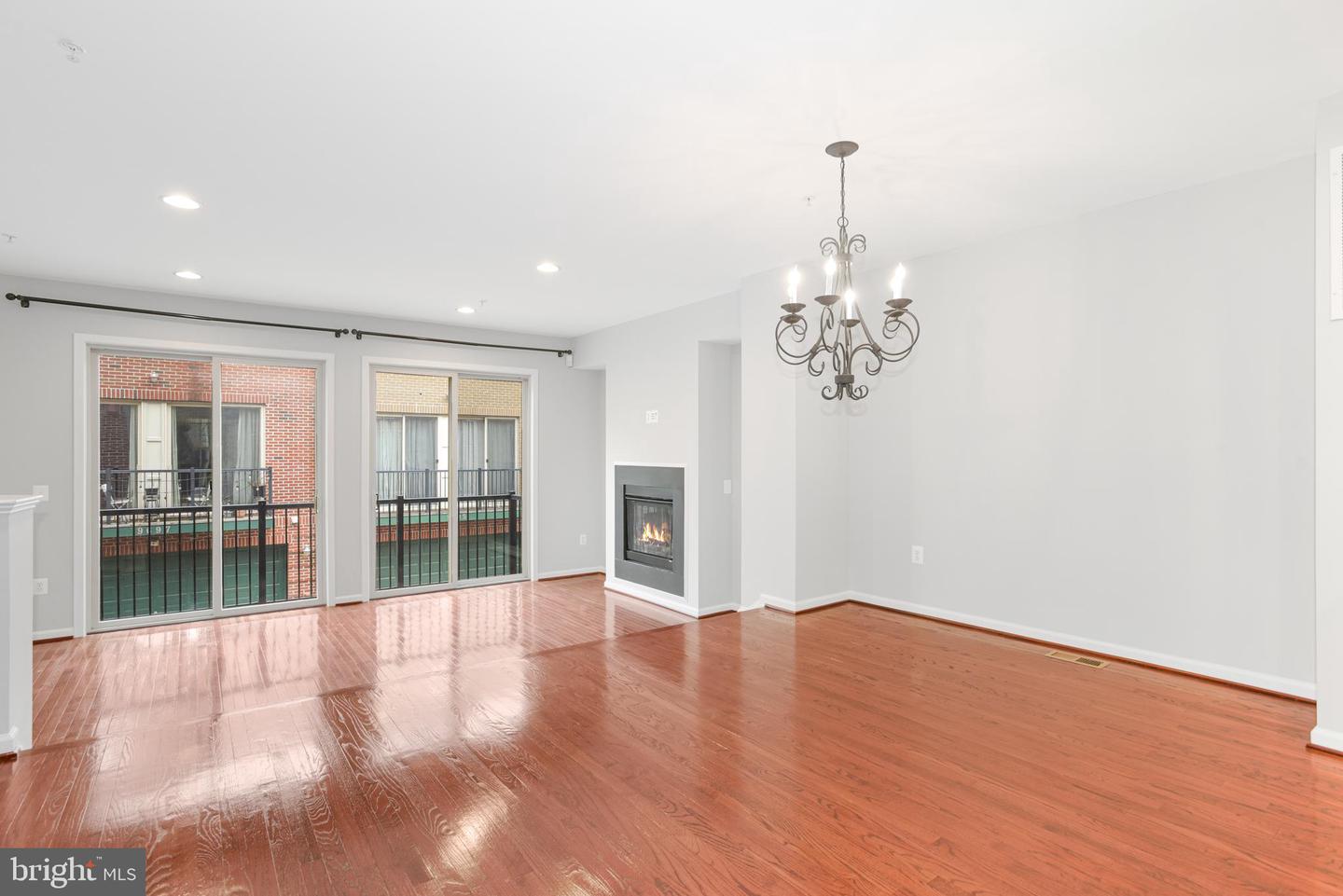 9696 CEDAR FARM CIRCLE