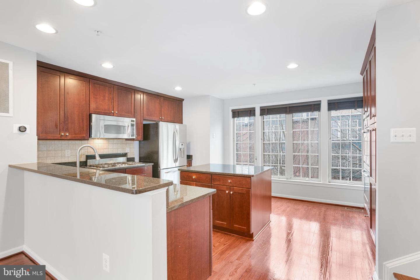 9696 CEDAR FARM CIRCLE
