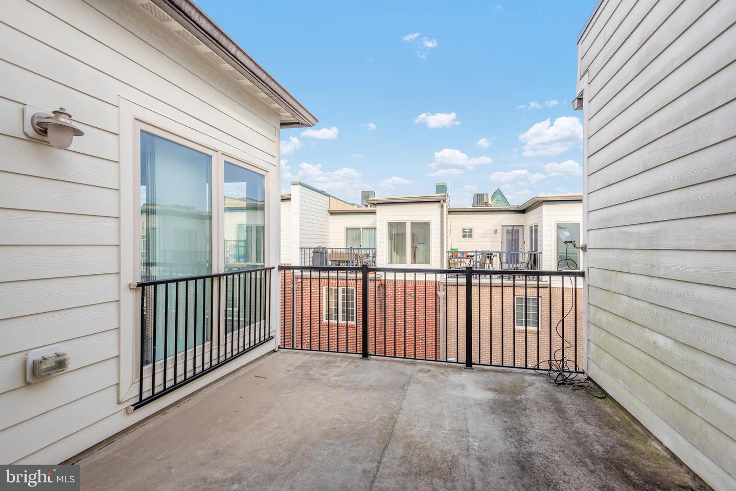 9696 CEDAR FARM CIRCLE