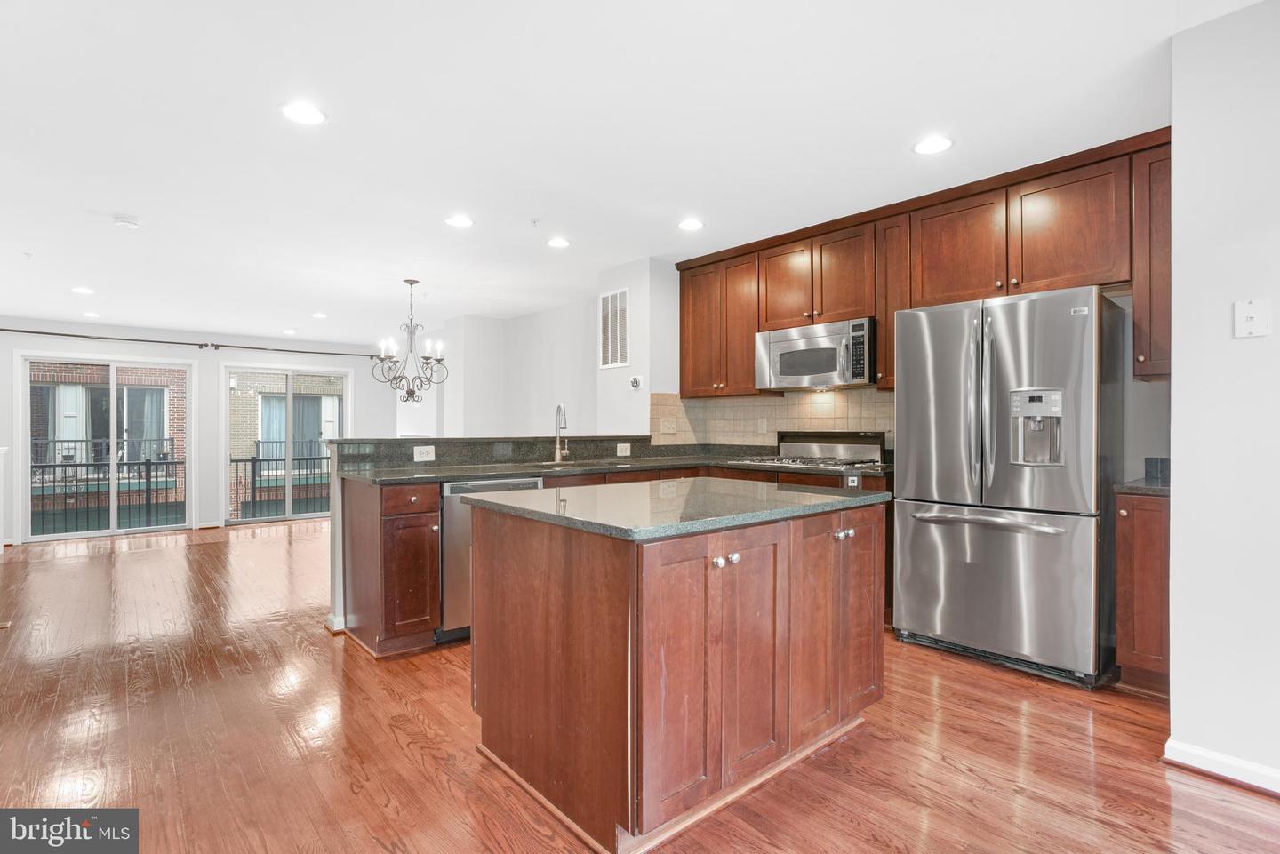 9696 CEDAR FARM CIRCLE