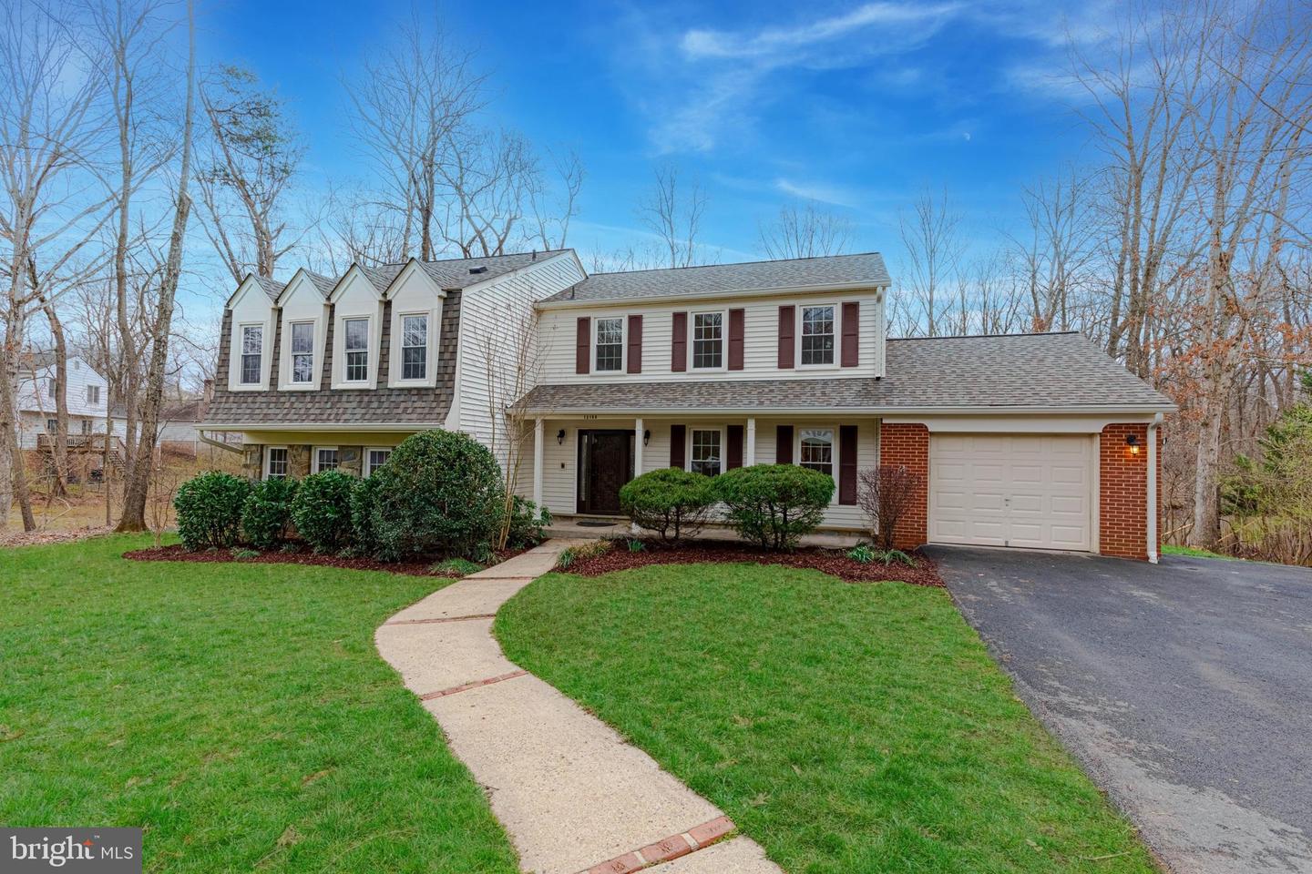 12188 HOLLY KNOLL CIRCLE