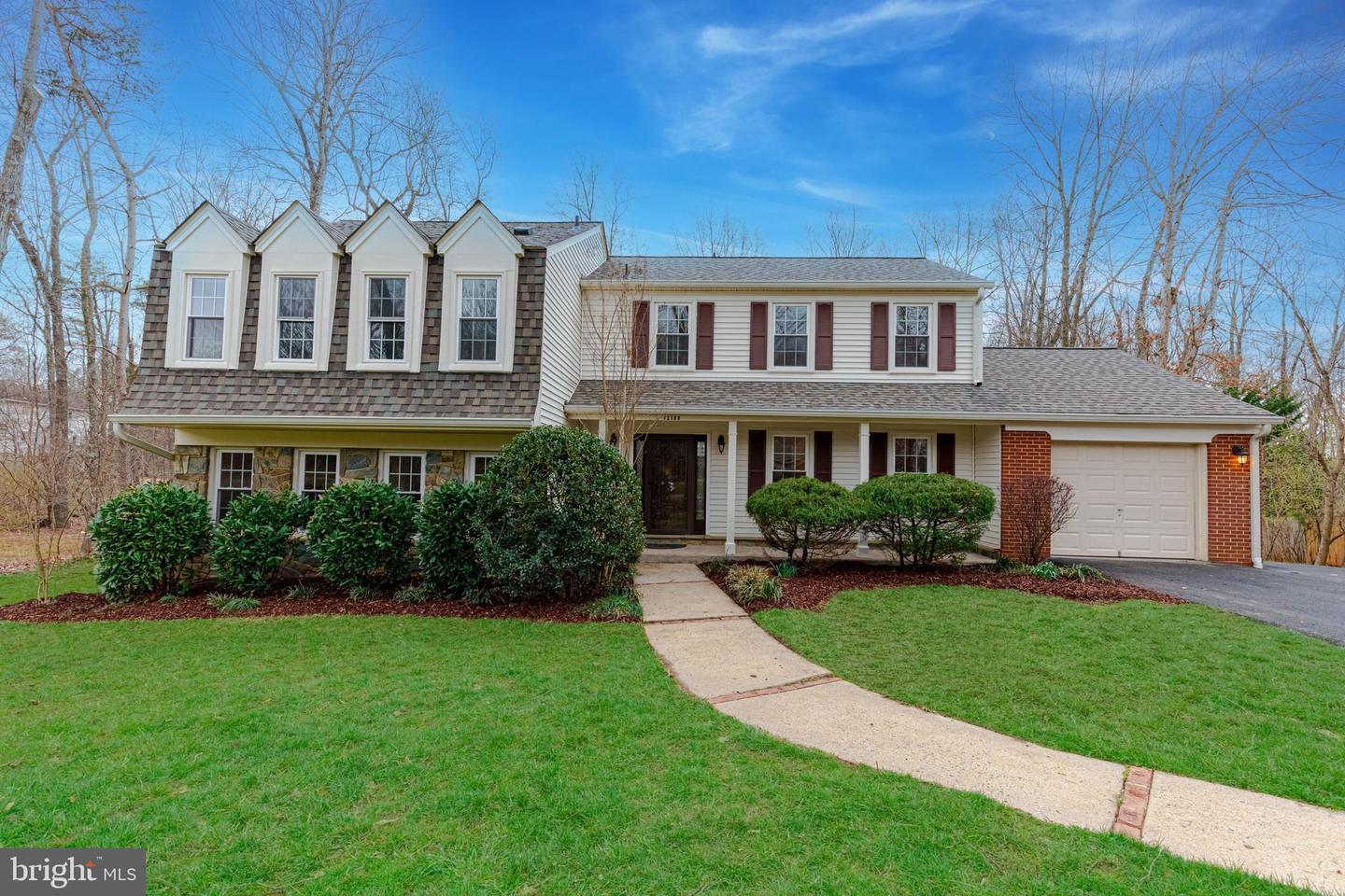 12188 HOLLY KNOLL CIRCLE