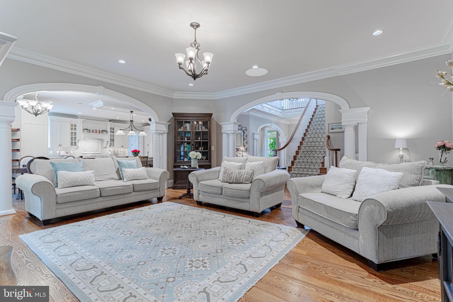 7112 ELIZABETH DRIVE