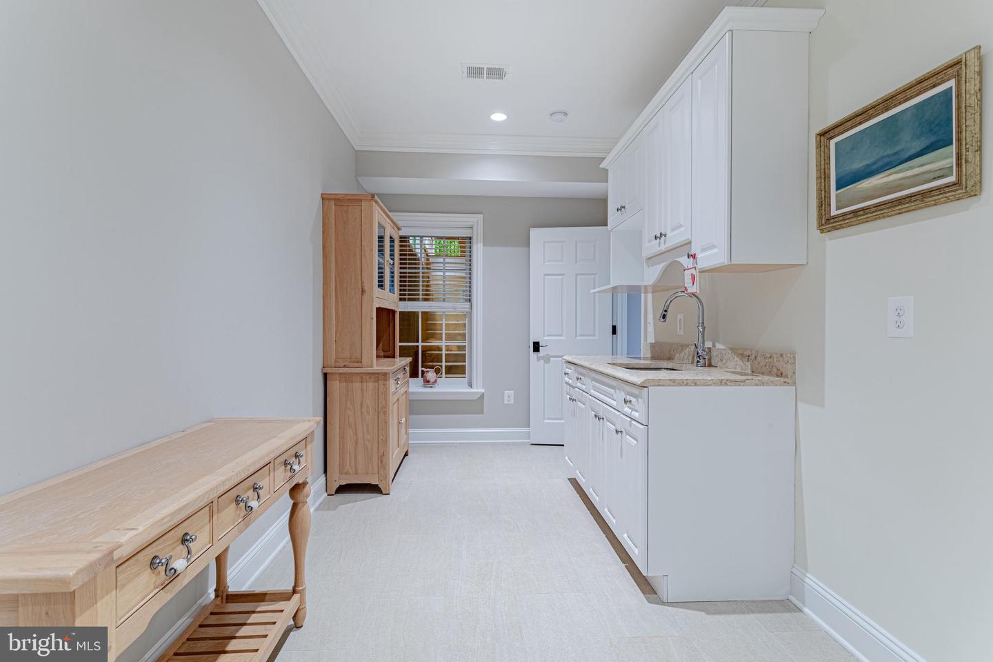 7112 ELIZABETH DRIVE