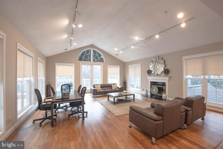 1540 LINCOLN WAY Unit: 304