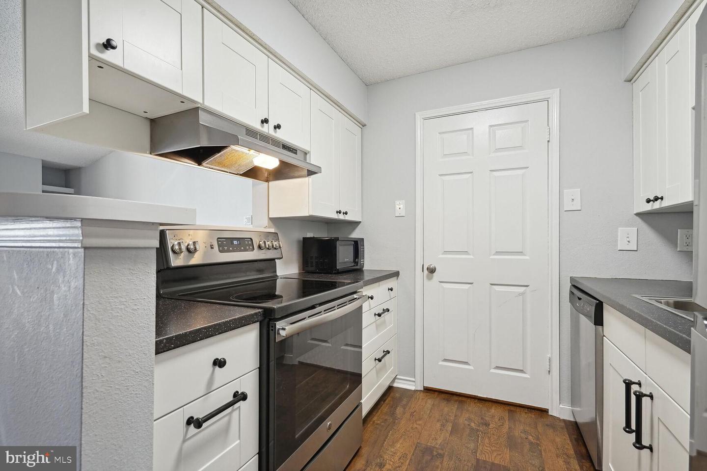 1540 LINCOLN WAY Unit: 304