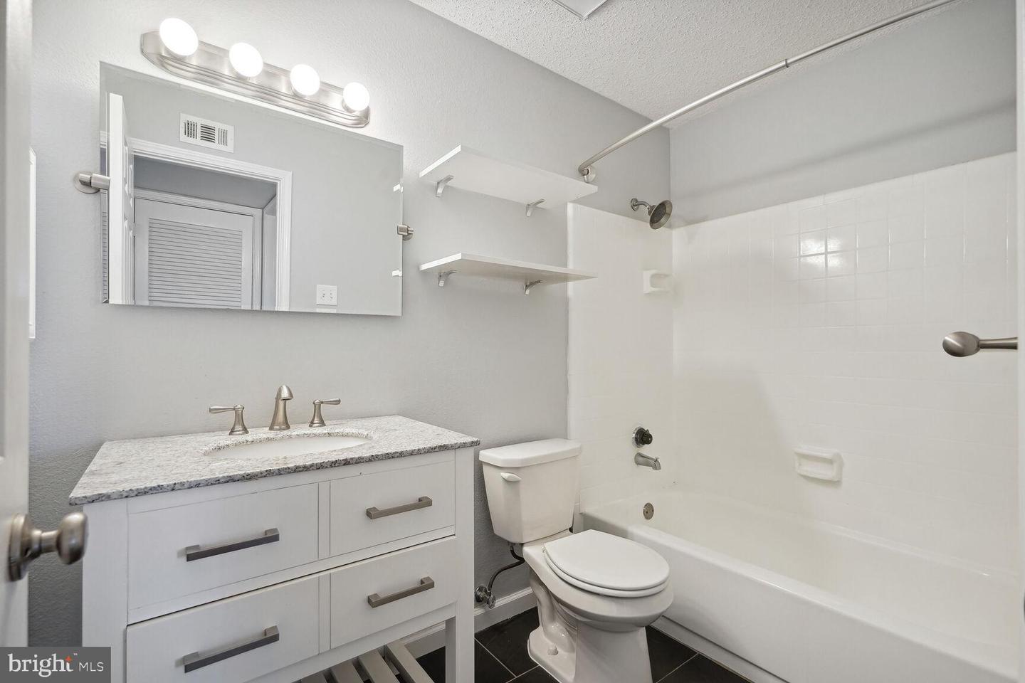 1540 LINCOLN WAY Unit: 304