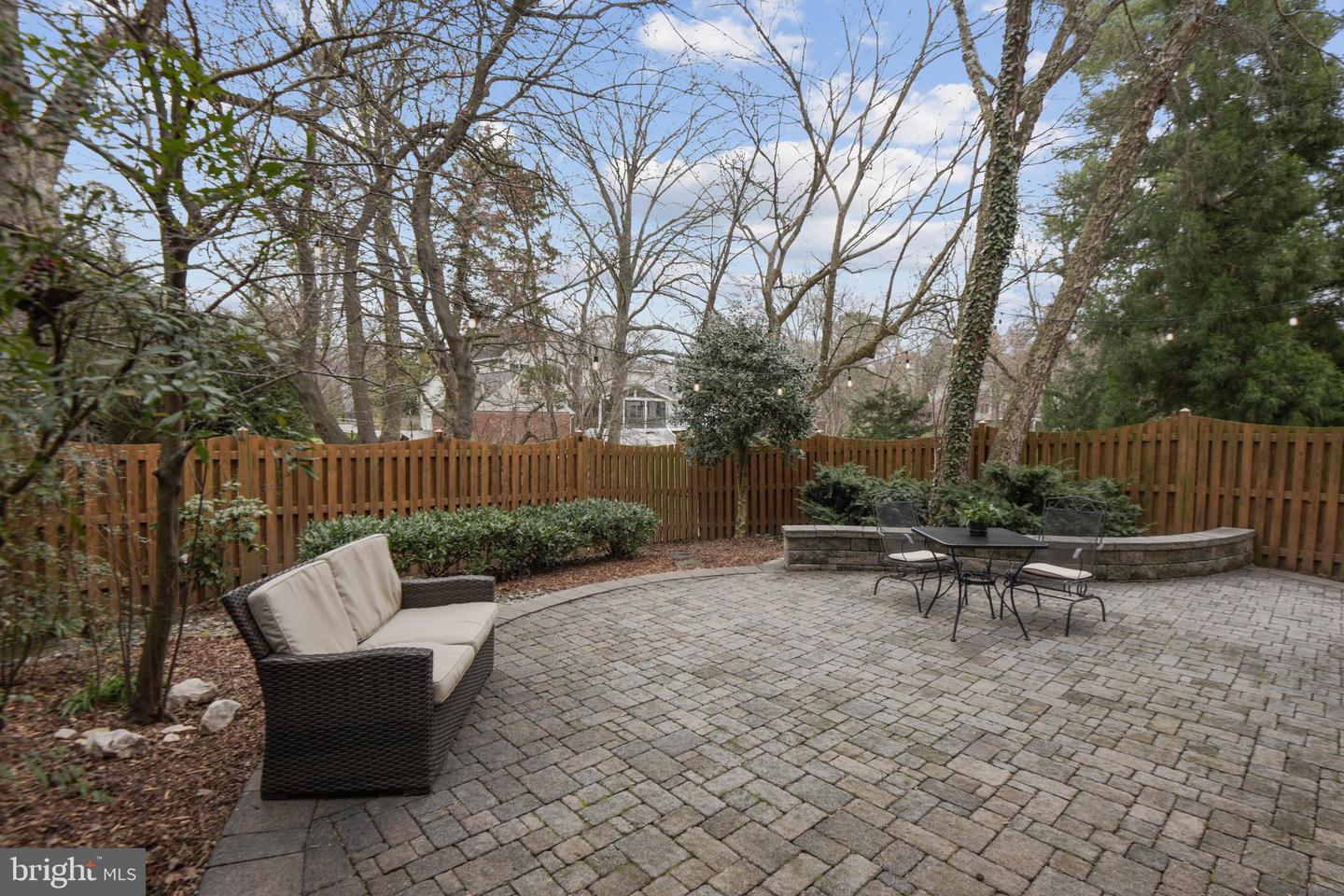 1421 MCLEAN MEWS COURT