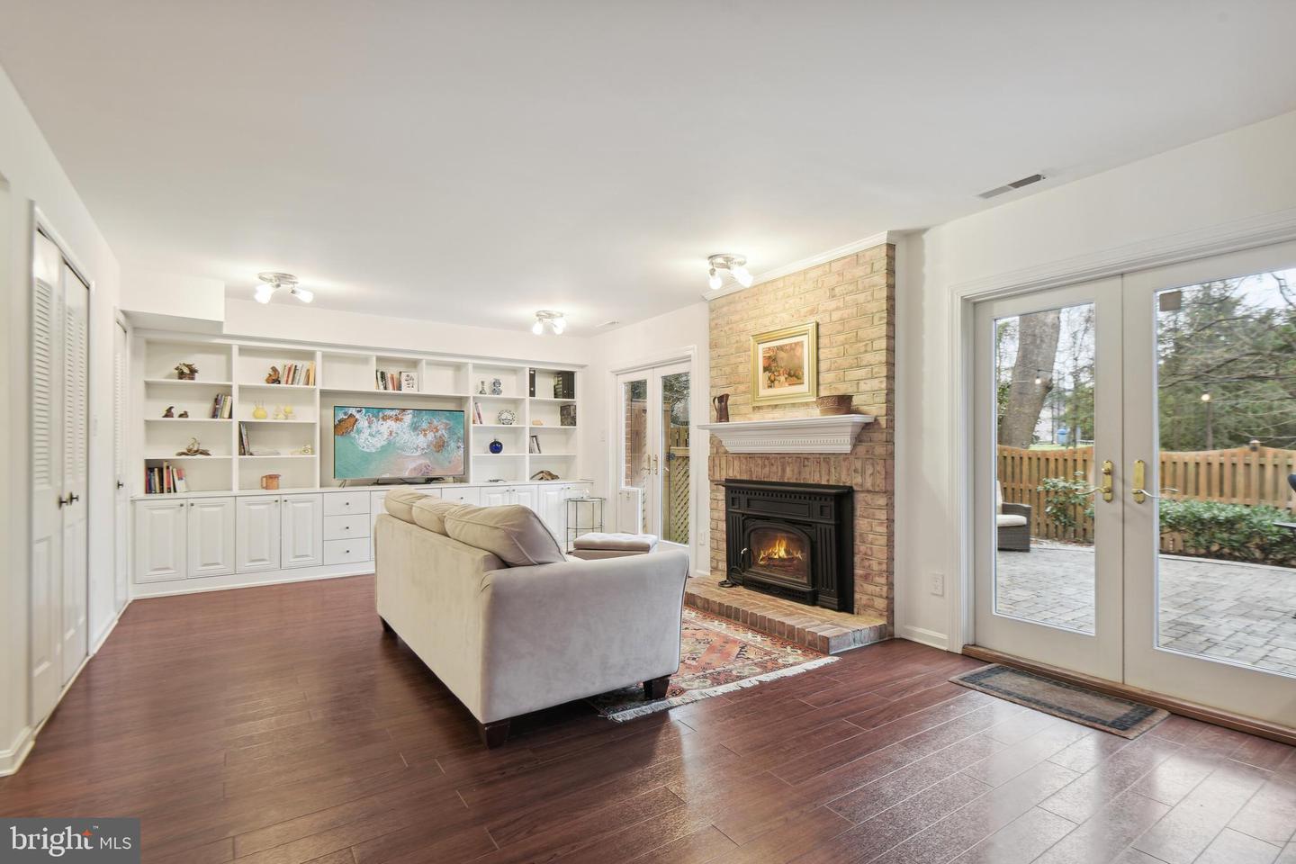 1421 MCLEAN MEWS COURT