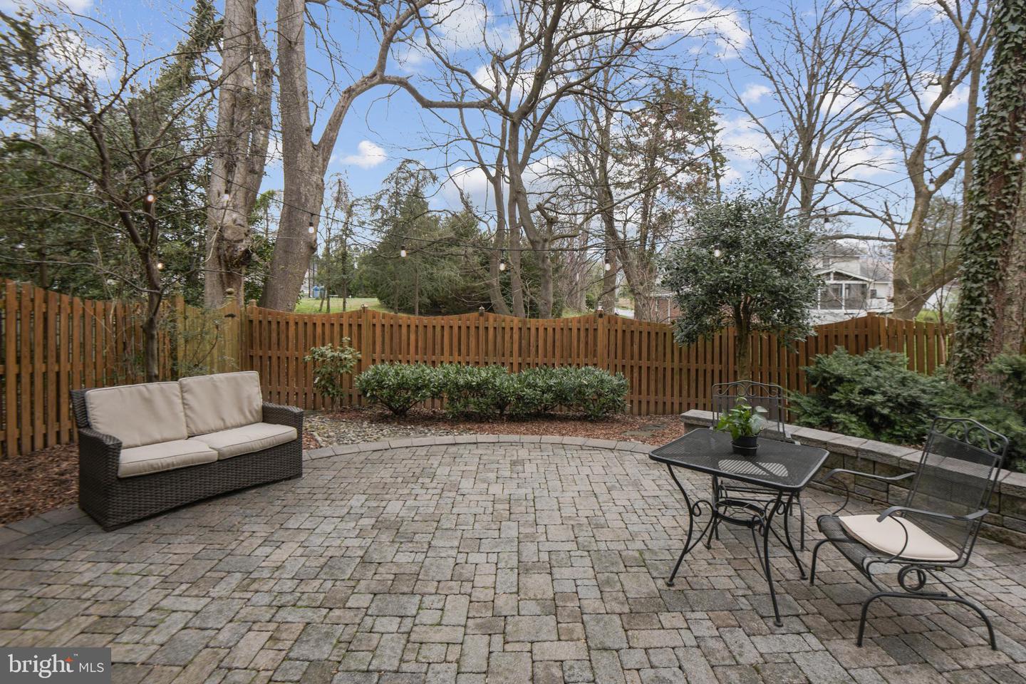 1421 MCLEAN MEWS COURT