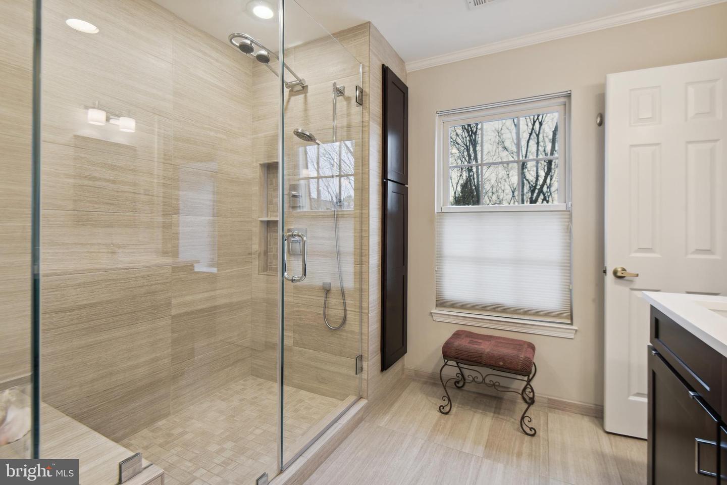 1421 MCLEAN MEWS COURT
