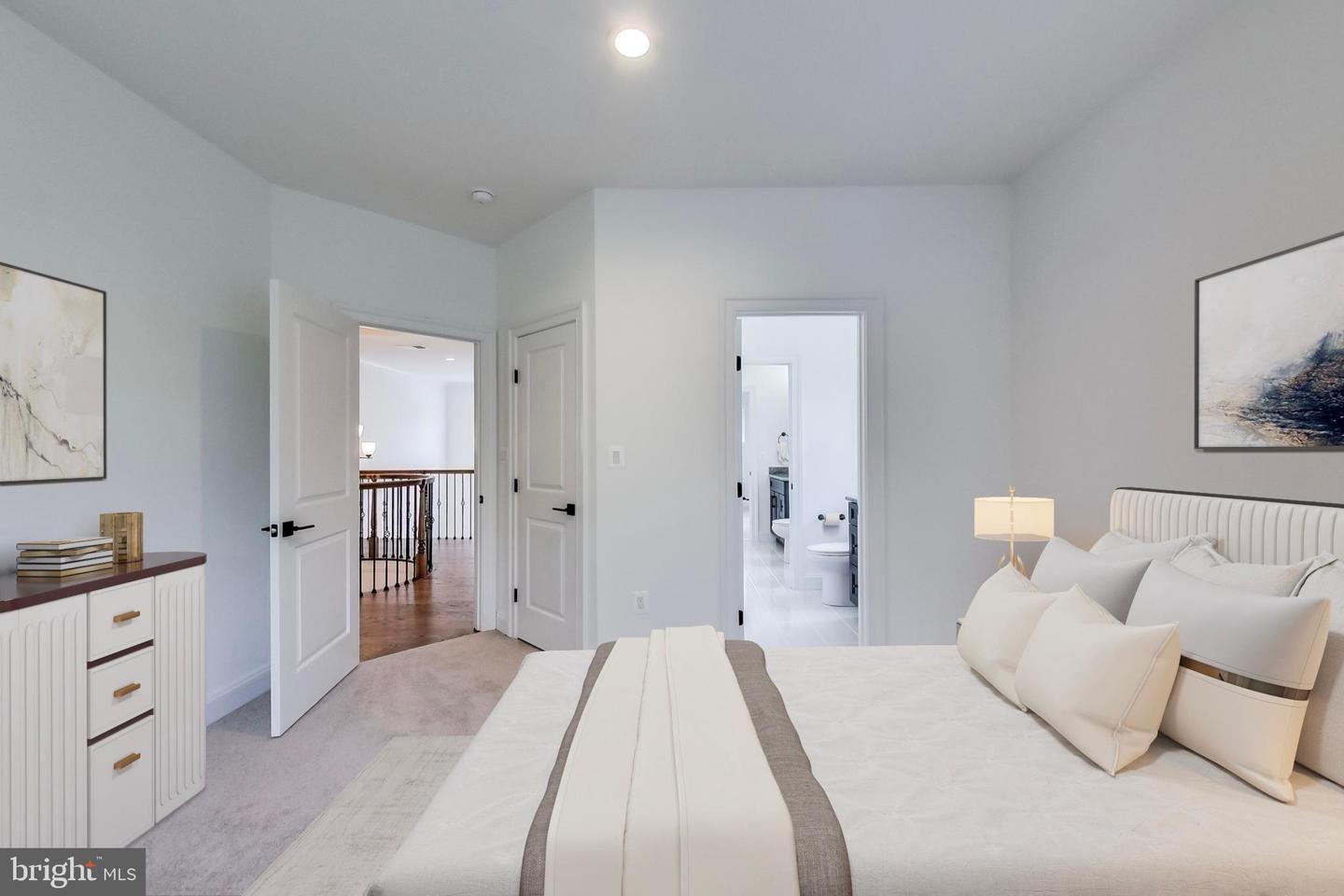 6802 VAN FLEET DRIVE